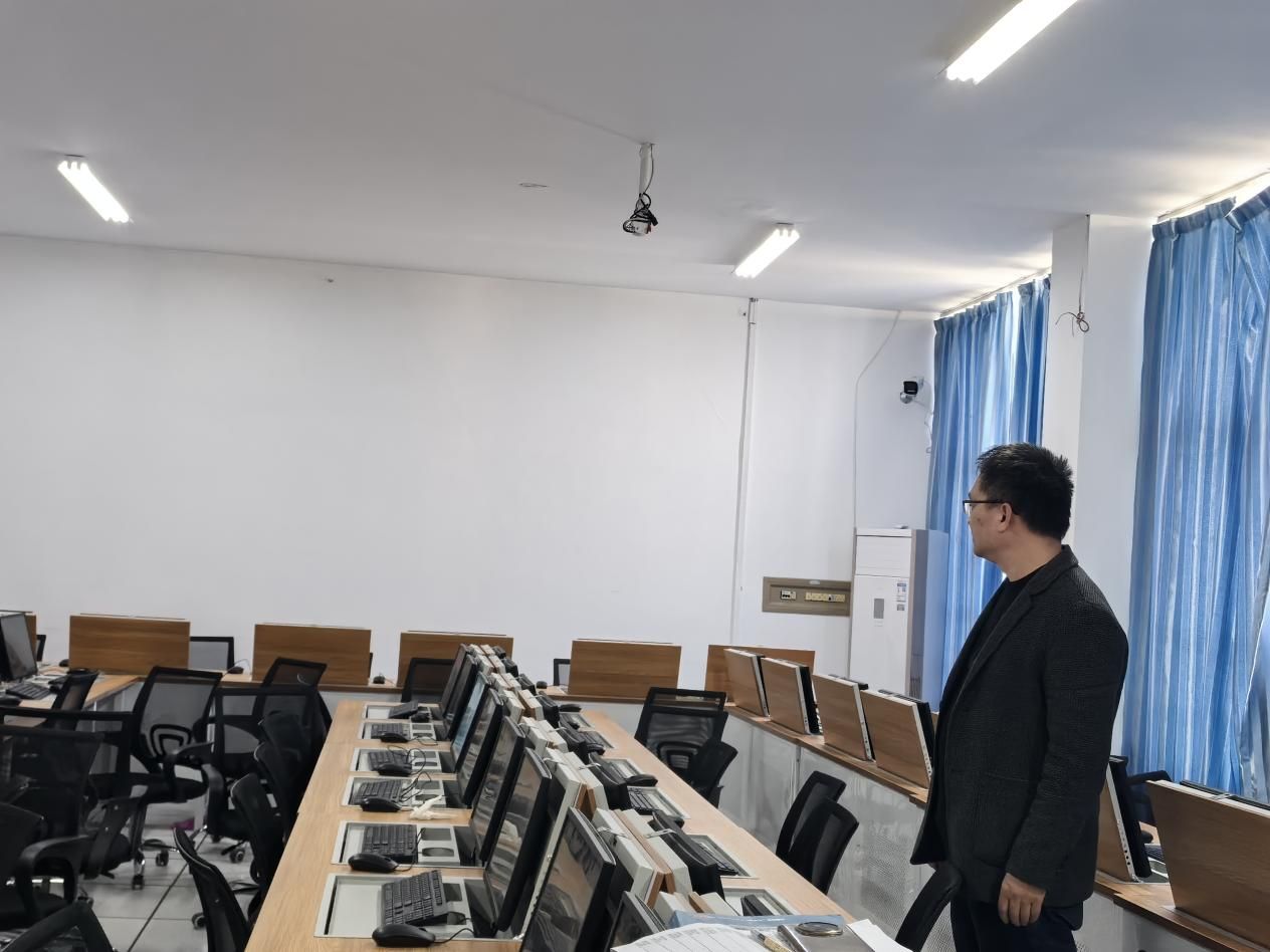 _cgi-bin_mmwebwx-bin_webwxgetmsgimg__&MsgID=2596537266957332803&skey=@crypt_973dff78_91a4329182bf1df41e1c11eed2954a23&mmweb_appid=wx_webfilehelper